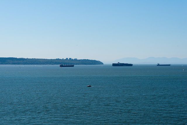 28817 at 1403 - 150 24th Street, West Vancouver