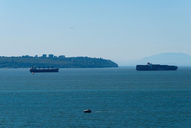 28821 at 1403 - 150 24th Street, West Vancouver