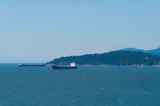 28825 at 1403 - 150 24th Street, West Vancouver