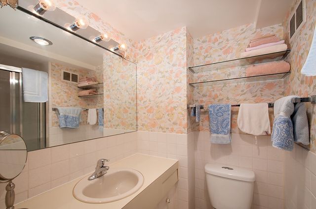 28849 at 1403 - 150 24th Street, West Vancouver