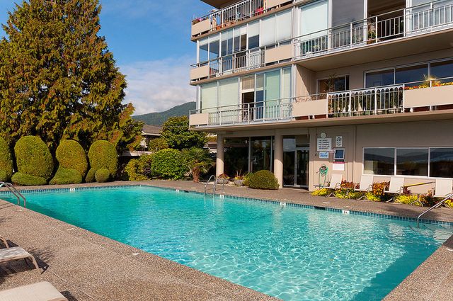 28873 at 1403 - 150 24th Street, West Vancouver