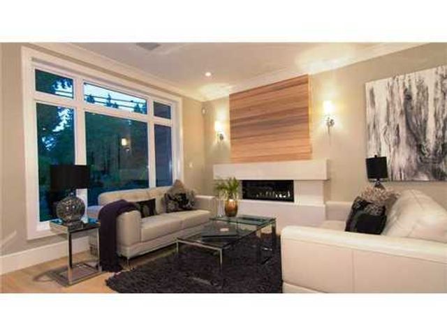 27767 at 3075 Thorncliffe Drive, North Vancouver