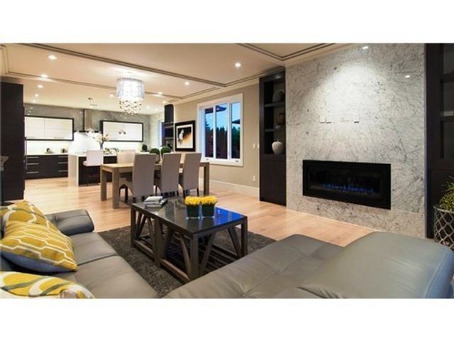 27782 at 3075 Thorncliffe Drive, North Vancouver