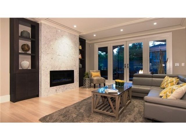 27788 at 3075 Thorncliffe Drive, North Vancouver