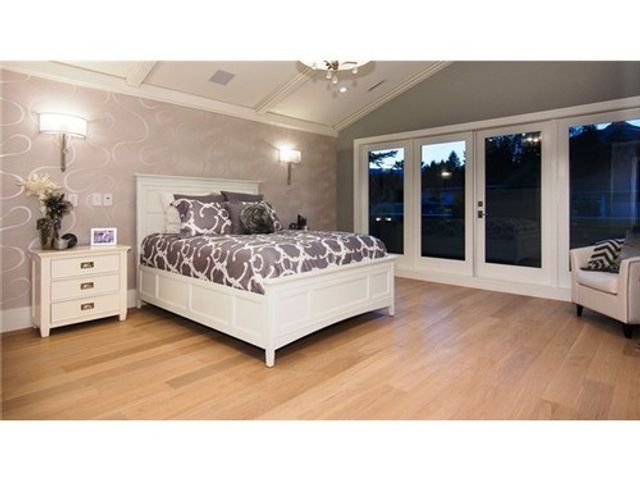 27797 at 3075 Thorncliffe Drive, North Vancouver