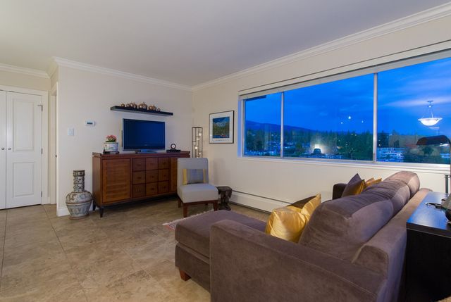 30091 at 1005 - 150 24th Street, West Vancouver