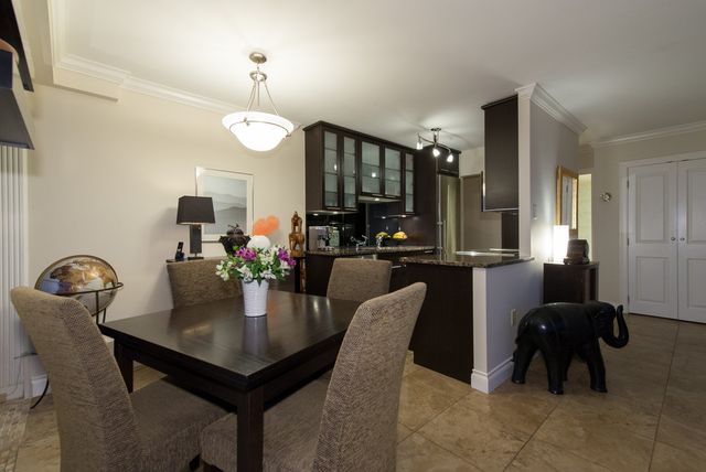 30119 at 1005 - 150 24th Street, West Vancouver