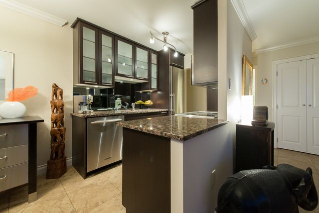 30127 at 1005 - 150 24th Street, West Vancouver