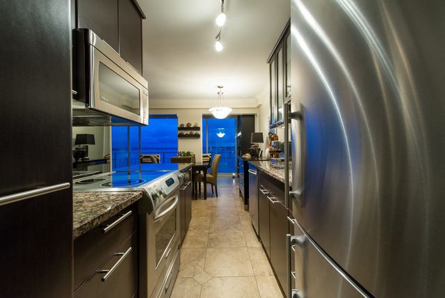 30132 at 1005 - 150 24th Street, West Vancouver