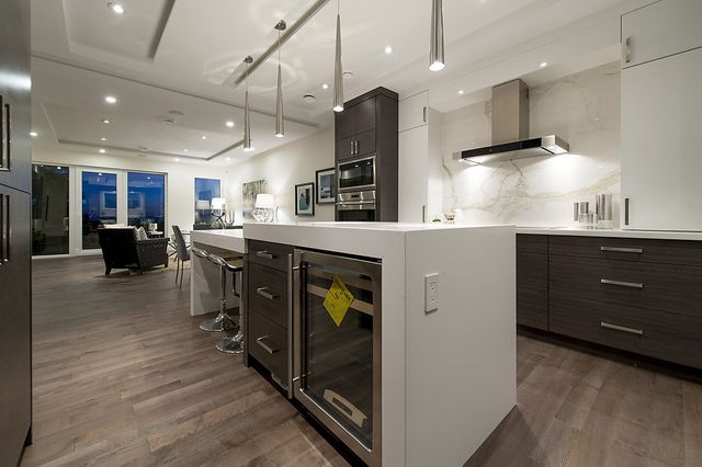 29833 at 574 Alpine Court, North Vancouver