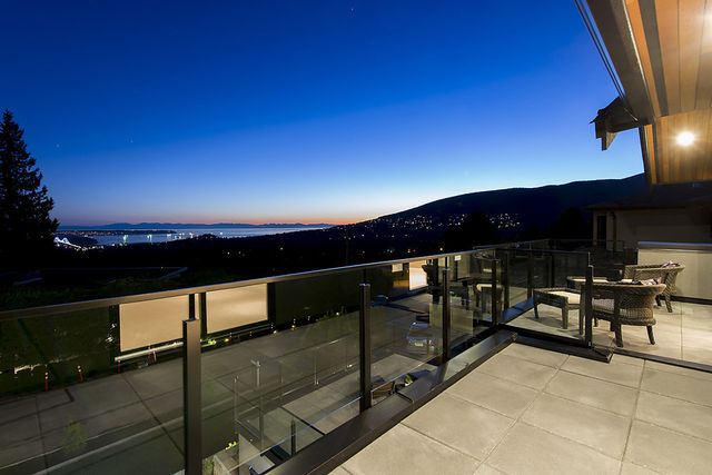 29853 at 574 Alpine Court, North Vancouver