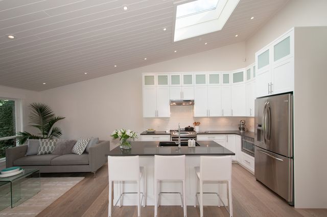 35248 at 956 Belgrave Avenue, North Vancouver