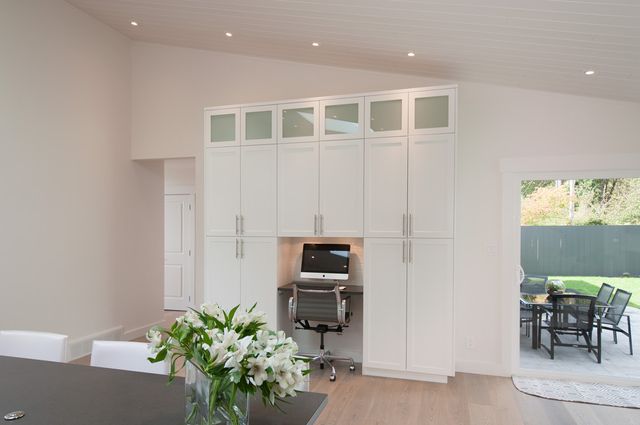 35272 at 956 Belgrave Avenue, North Vancouver