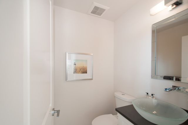 35276 at 956 Belgrave Avenue, North Vancouver