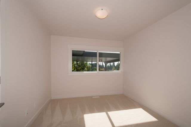 35292 at 956 Belgrave Avenue, North Vancouver