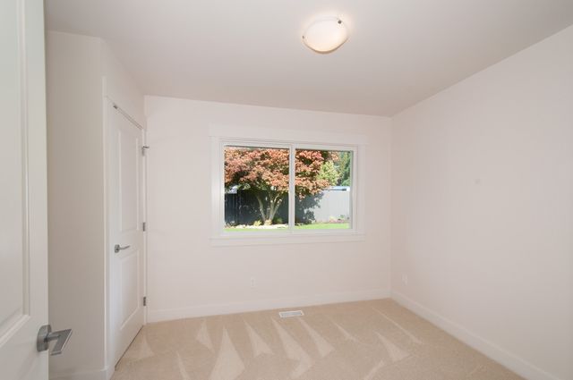 35296 at 956 Belgrave Avenue, North Vancouver