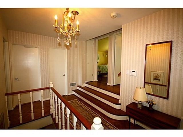 37392 at 845 Braeside Street, West Vancouver