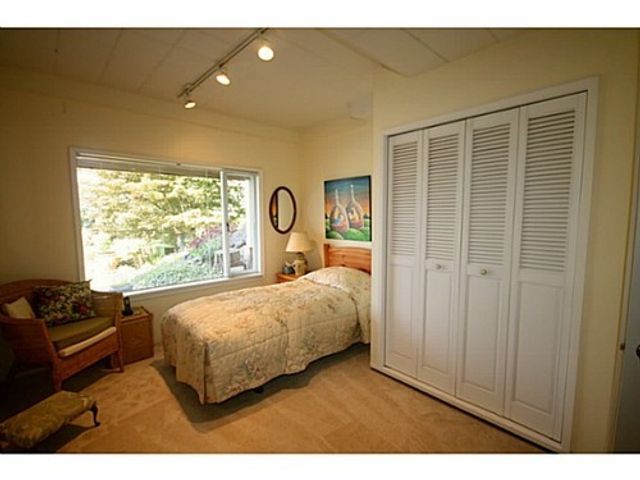 37413 at 845 Braeside Street, West Vancouver