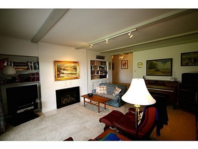 37416 at 845 Braeside Street, West Vancouver