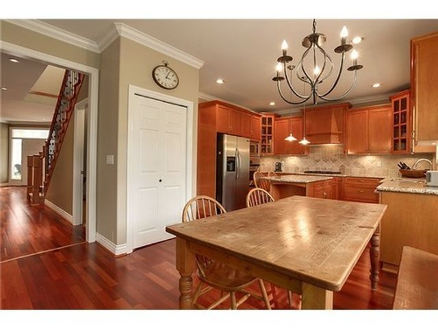 37650 at 1426 Woods Drive, North Vancouver