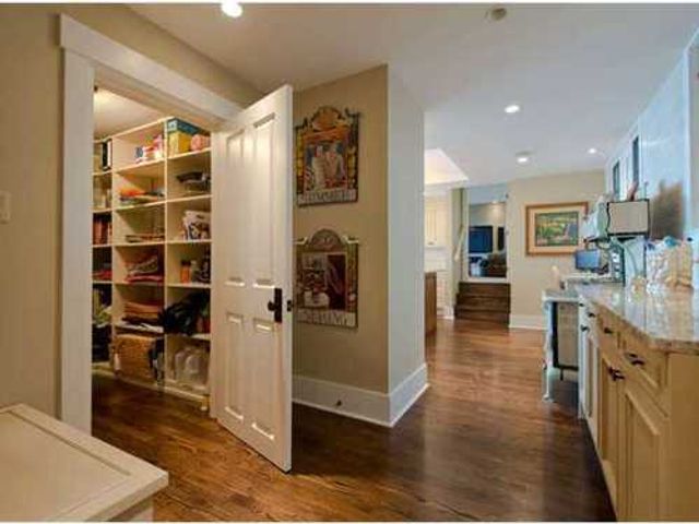 37810 at 6010 Gleneagles Place, West Vancouver