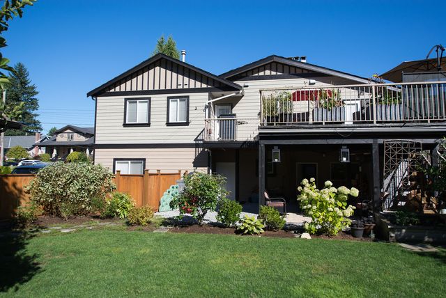 38129 at 1749 Bewicke Avenue, North Vancouver