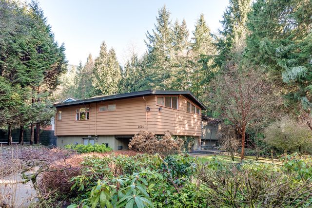 38245 at 4644 Mapleridge Drive, North Vancouver