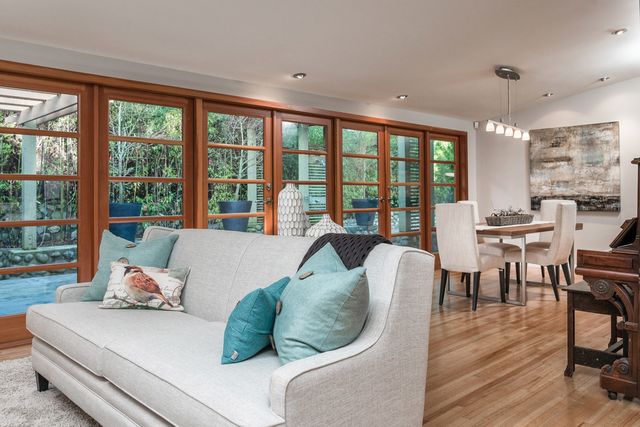 38305 at 4644 Mapleridge Drive, North Vancouver