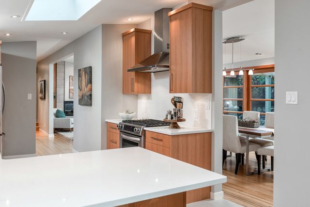 38317 at 4644 Mapleridge Drive, North Vancouver