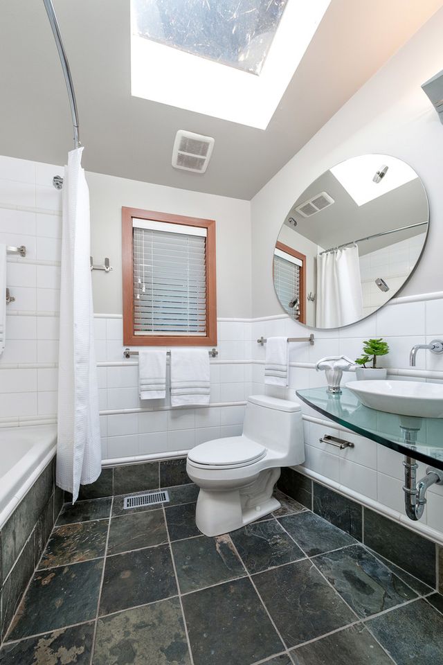 38357 at 4644 Mapleridge Drive, North Vancouver