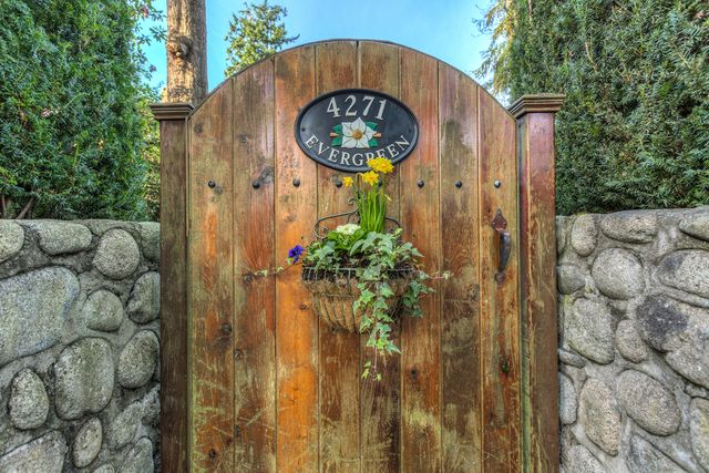 38773 at 4271 Evergreen Avenue, West Vancouver