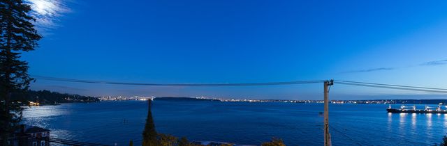 39086 at 3643 Marine Drive, West Vancouver