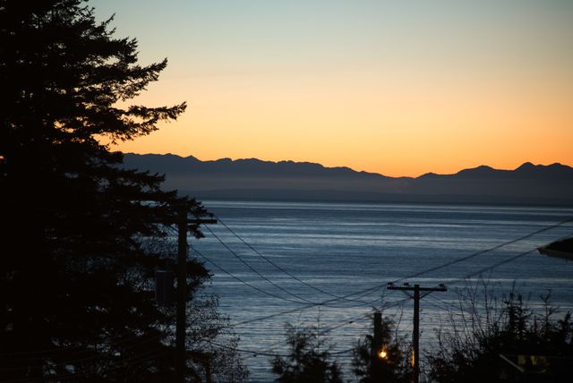 39098 at 3643 Marine Drive, West Vancouver