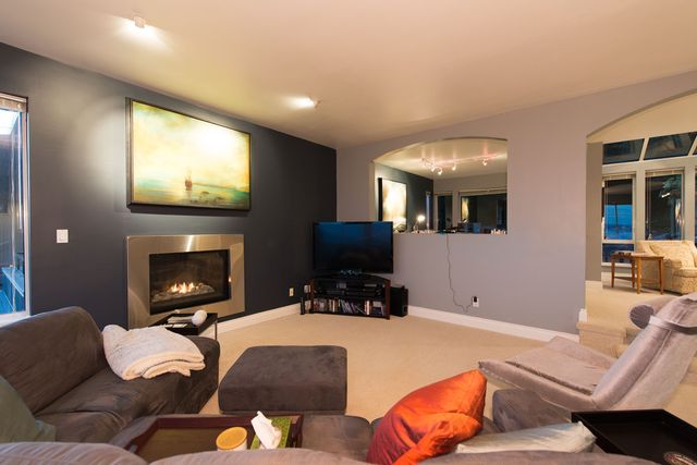 39118 at 3643 Marine Drive, West Vancouver