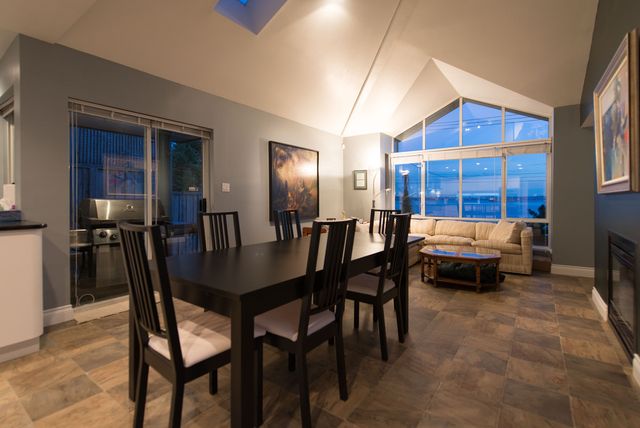 39152 at 3643 Marine Drive, West Vancouver