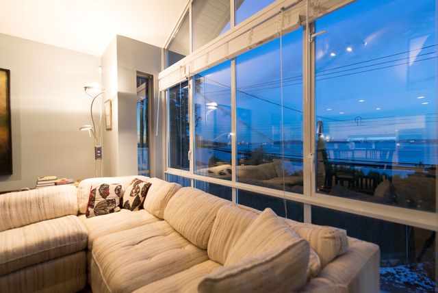 39160 at 3643 Marine Drive, West Vancouver