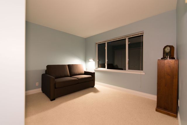 39180 at 3643 Marine Drive, West Vancouver