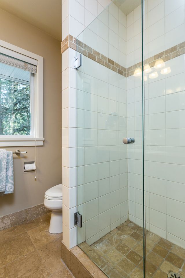 39490 at 4411 Glencanyon Drive, North Vancouver