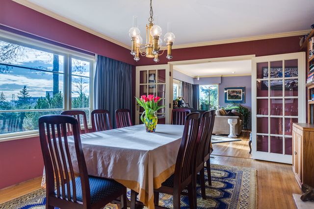 40108 at 945 Keith Road, West Vancouver