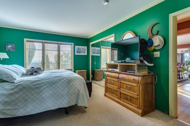 40136 at 945 Keith Road, West Vancouver