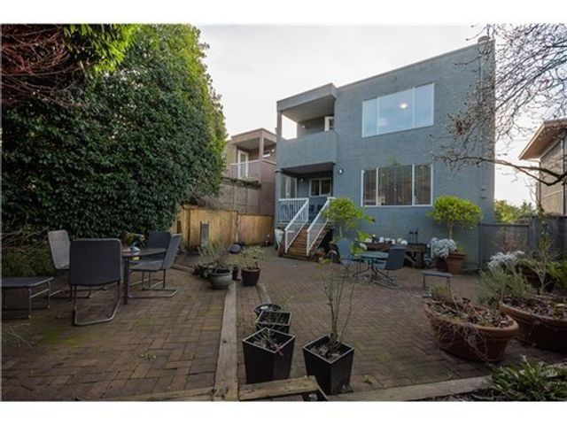 39715 at 2333 Marine Drive, West Vancouver