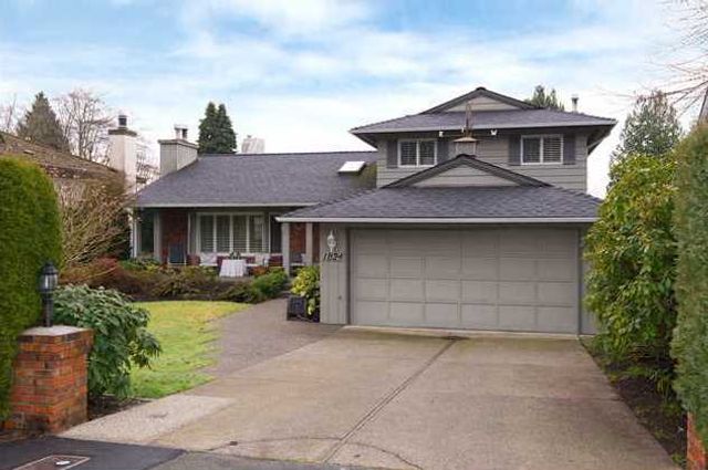 39995 at 1824 Esquimalt Avenue, West Vancouver