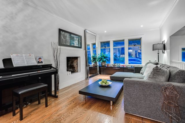 40169 at 2824 Munday Place, North Vancouver