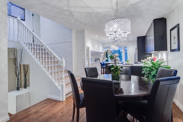 40185 at 2824 Munday Place, North Vancouver