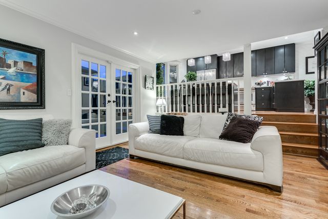 40197 at 2824 Munday Place, North Vancouver