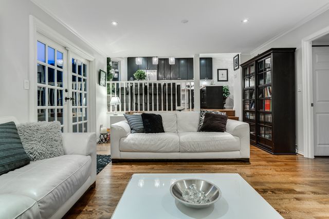 40201 at 2824 Munday Place, North Vancouver