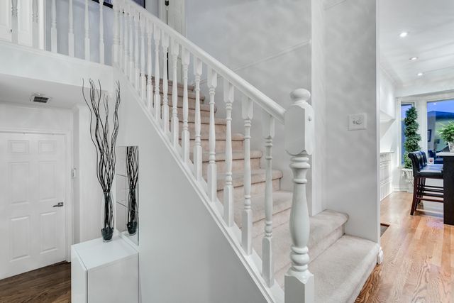 40217 at 2824 Munday Place, North Vancouver