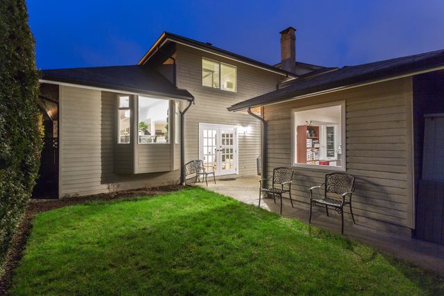 40261 at 2824 Munday Place, North Vancouver