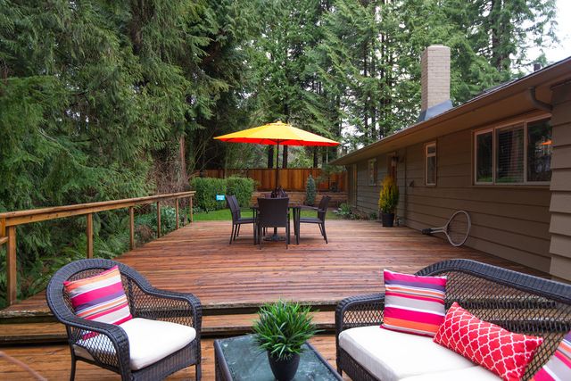 40930 at 405 Macbeth Crescent, West Vancouver