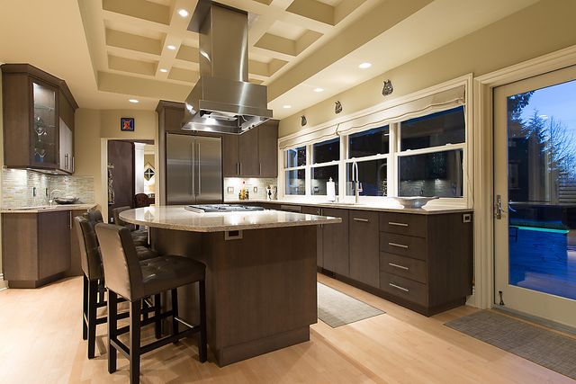 23149 at 4010 Sunset Boulevard, North Vancouver